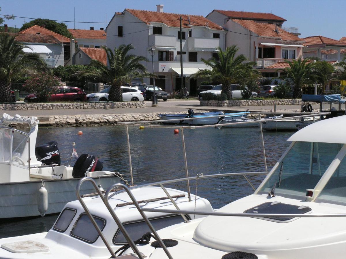 Vala Apartmani بيبينيا المظهر الخارجي الصورة