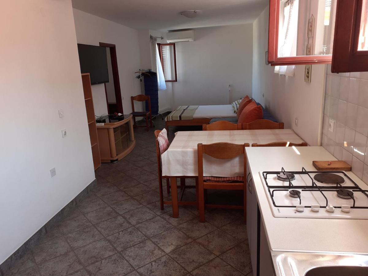 Vala Apartmani بيبينيا المظهر الخارجي الصورة